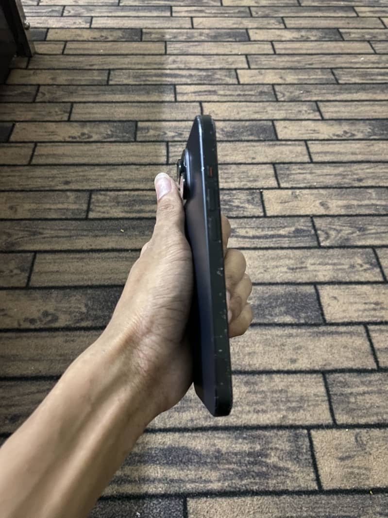 Apple iPhone 15 MDM 1