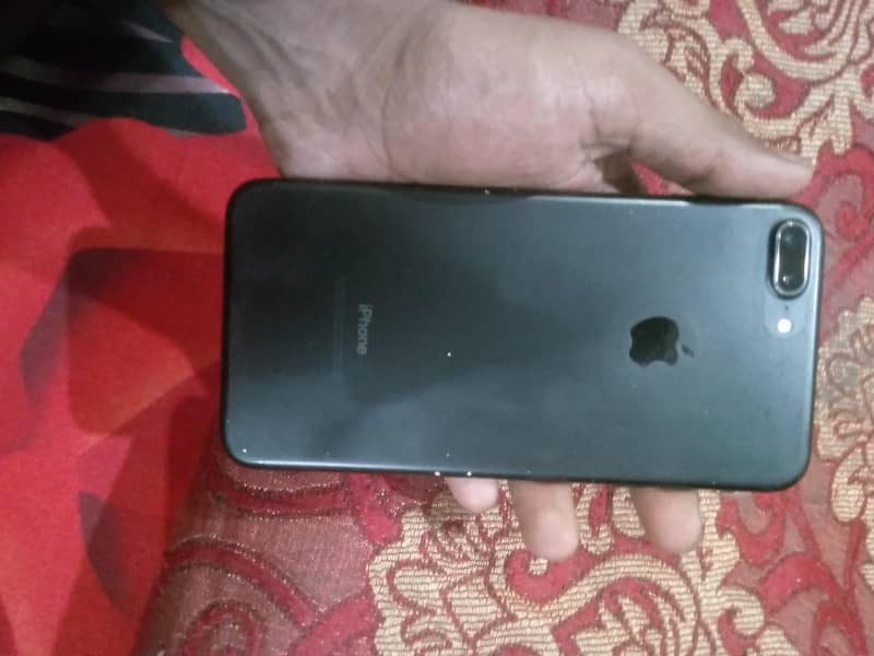 Apple iPhone 7 Plus 5
