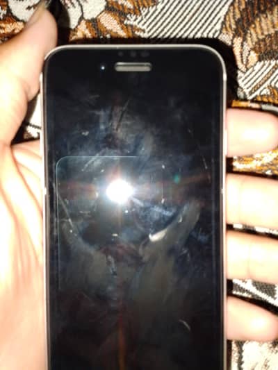 Apple iPhone SE