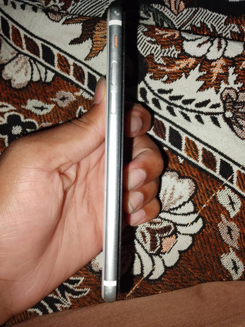 Apple iPhone SE 2