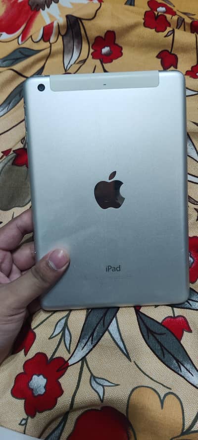 Apple Pad mini 3 64gbs 10/9