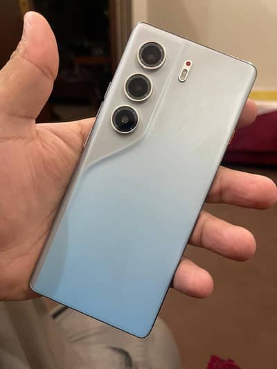 Tecno CAMON 40 Pro