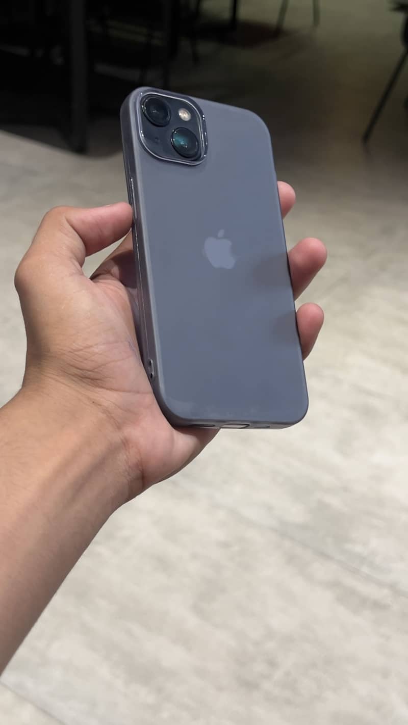 Apple iPhone 13 4