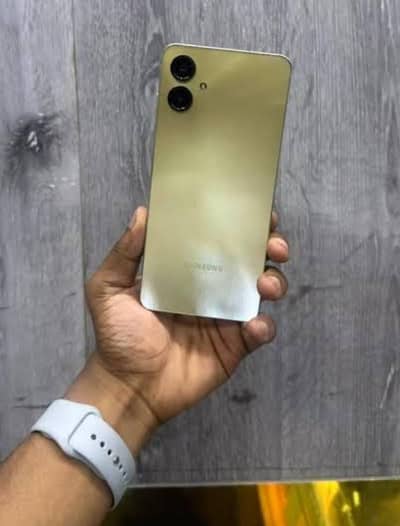 Samsung Mobile A06