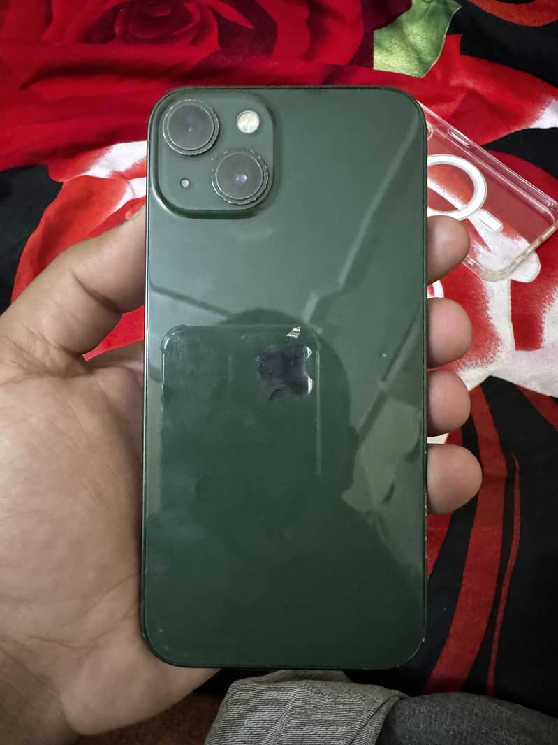 Apple iPhone 13 2