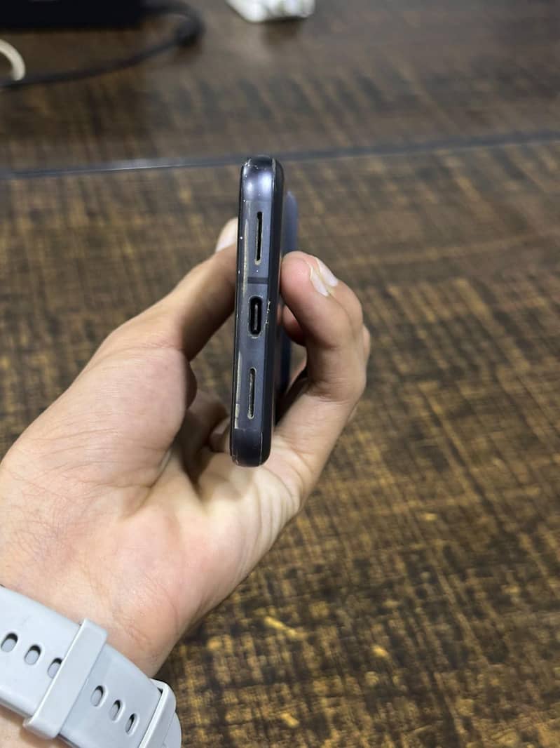 Google pixel 8 5