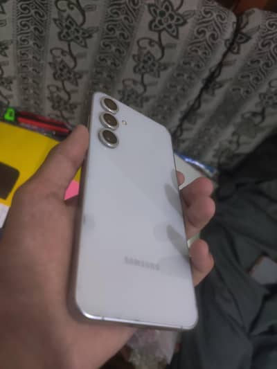 Samsung Mobile S24 fE