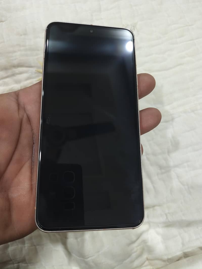Google Pixel 8 4