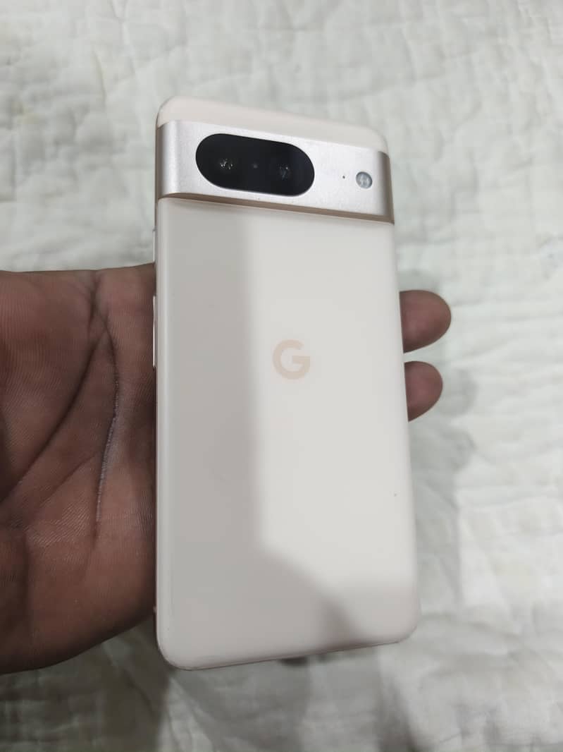 Google Pixel 8 5