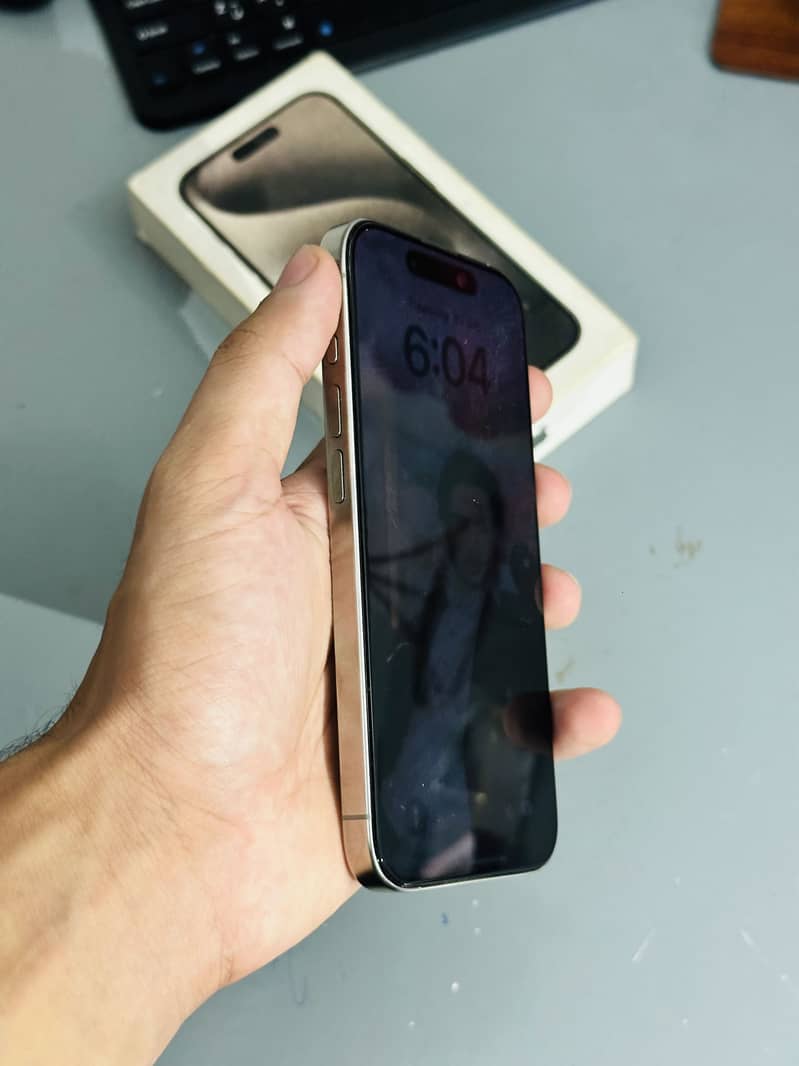 Apple iPhone 15 Pro 3