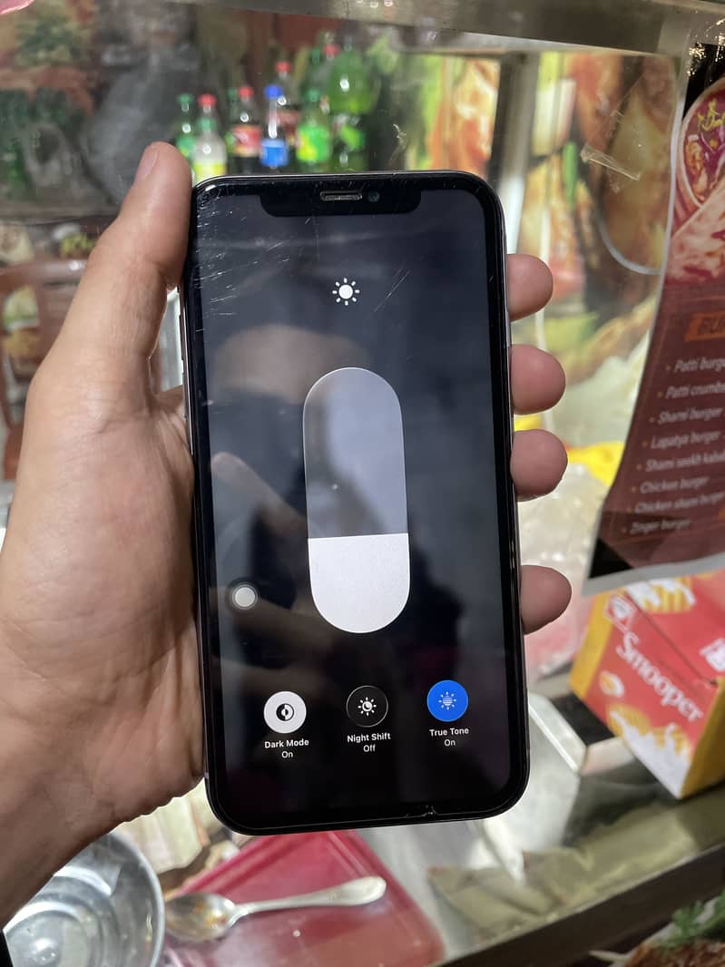 Apple iPhone 11 3