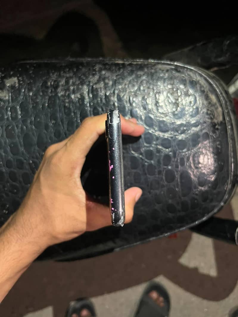 Apple iPhone X 3