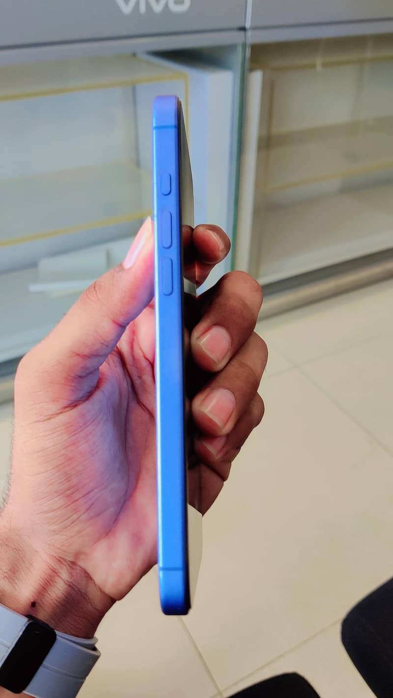 Apple iPhone 16 Plus 6