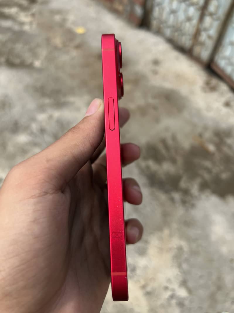 Apple iPhone 14 4