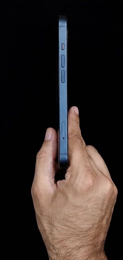 Apple iPhone 13 1
