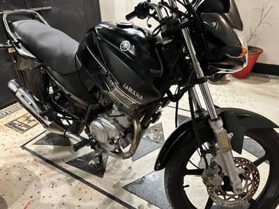 ybr 125f imported varient