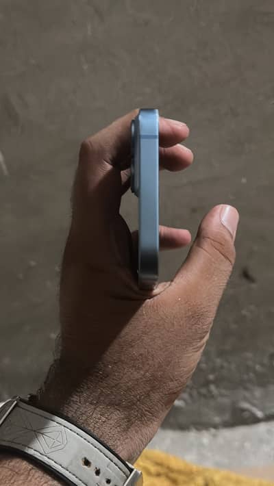 Apple iPhone 14