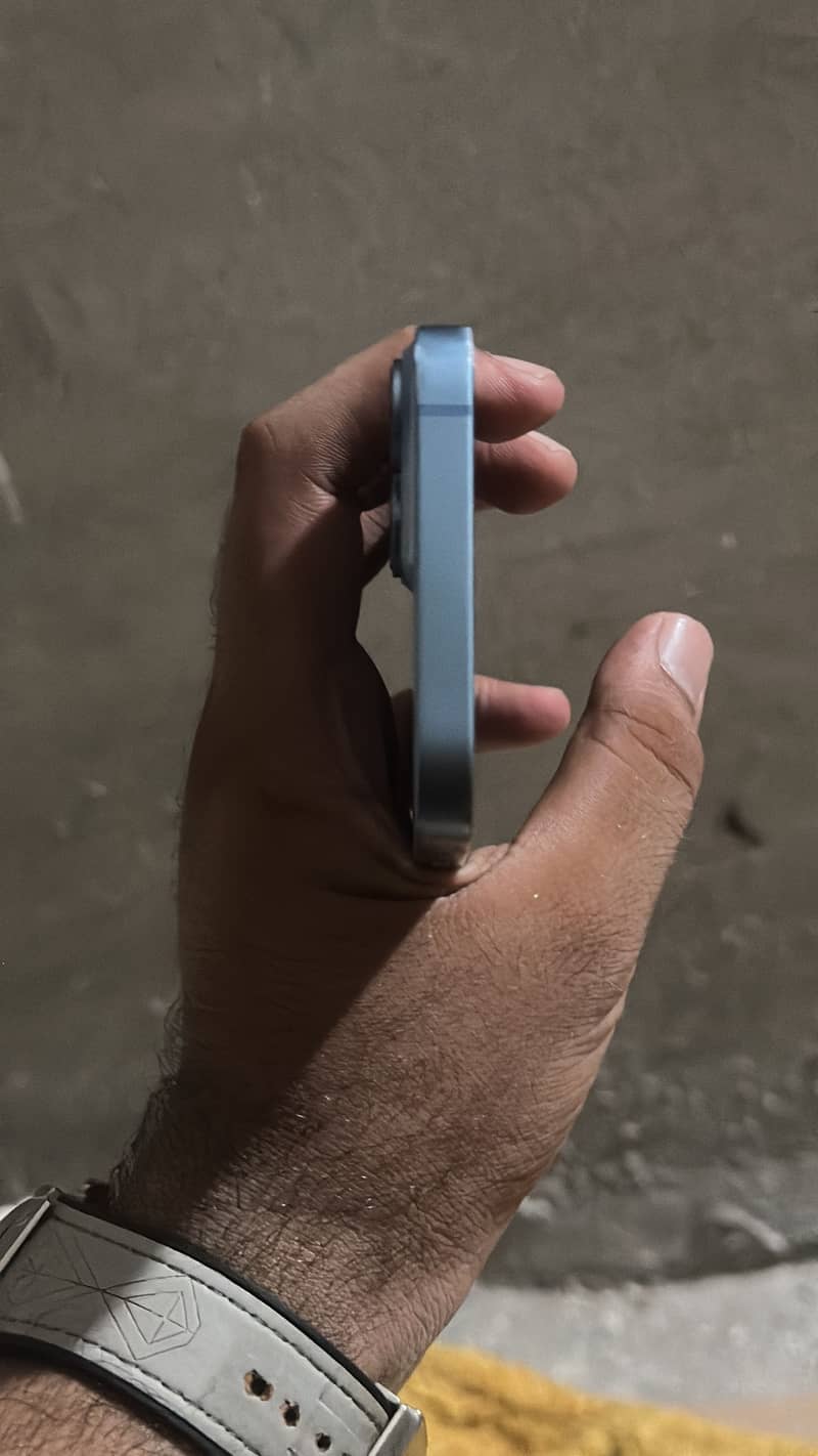 Apple iPhone 14 0