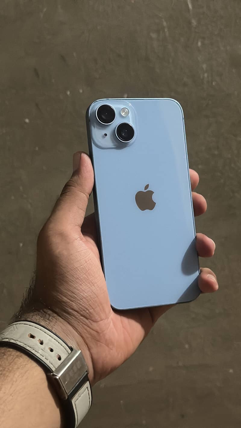 Apple iPhone 14 3
