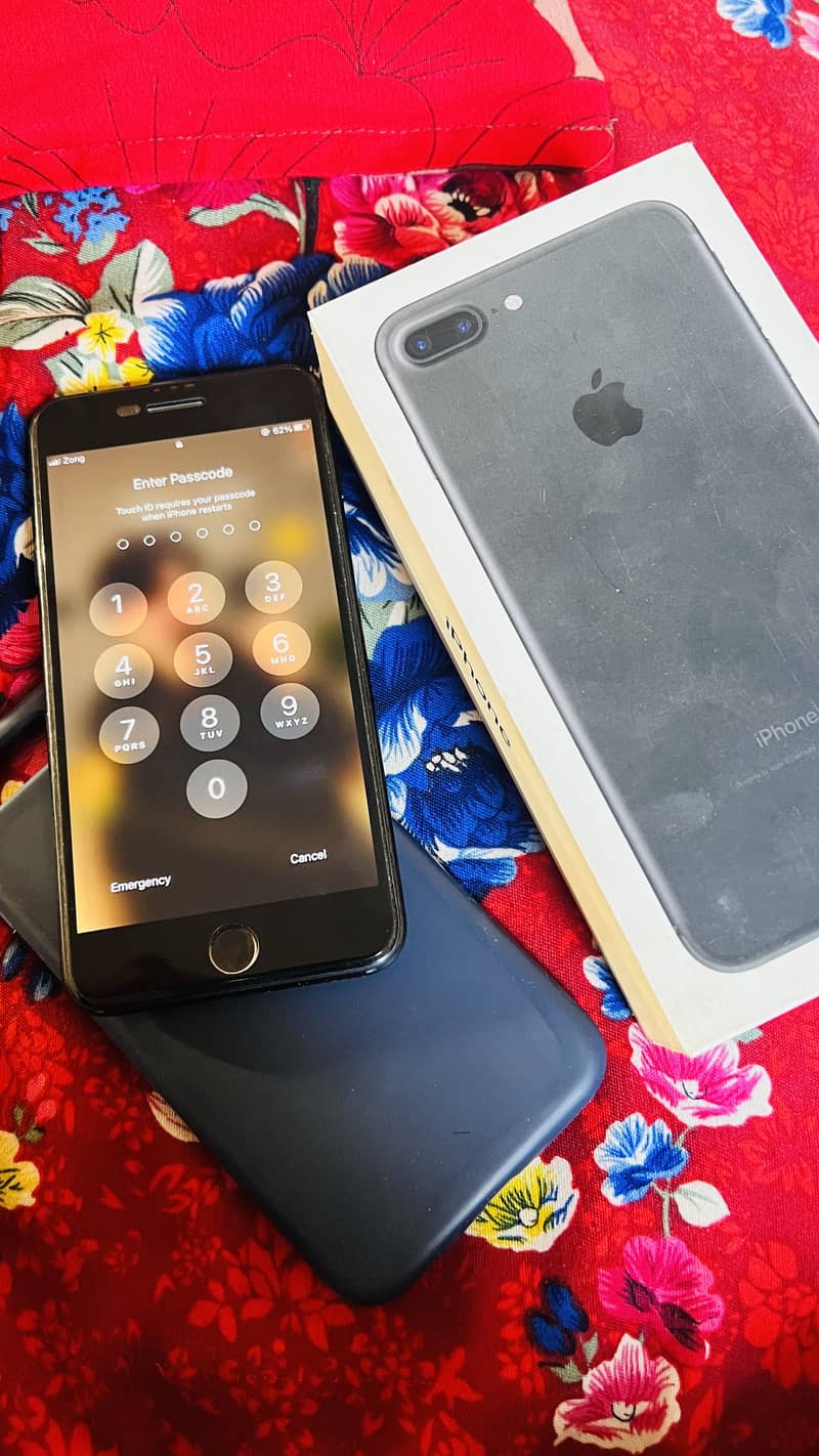 Apple iPhone 7 Plus 4
