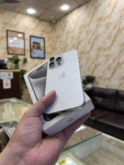 Apple iPhone 15 Pro Max