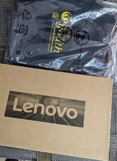 Lenovo laptop 12 Generation box pack with bag