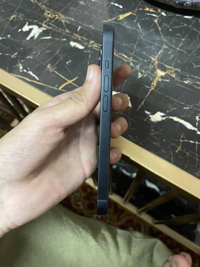 Apple iPhone 14