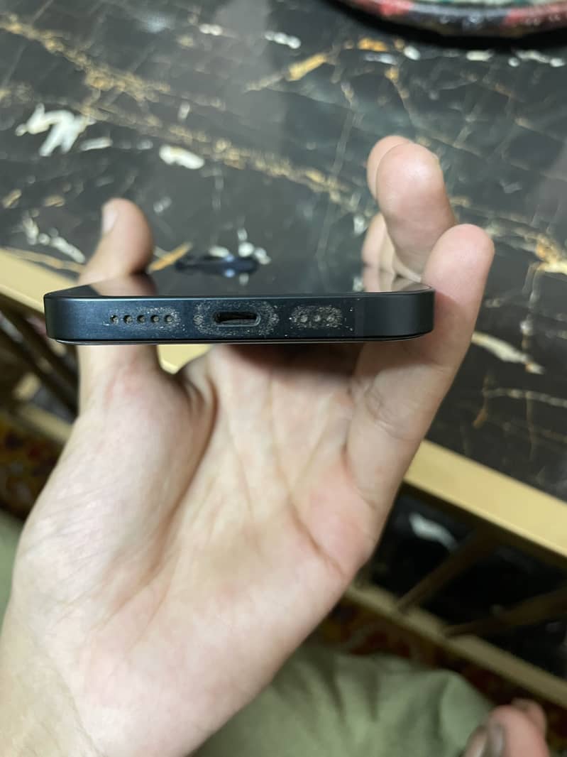 Apple iPhone 14 4