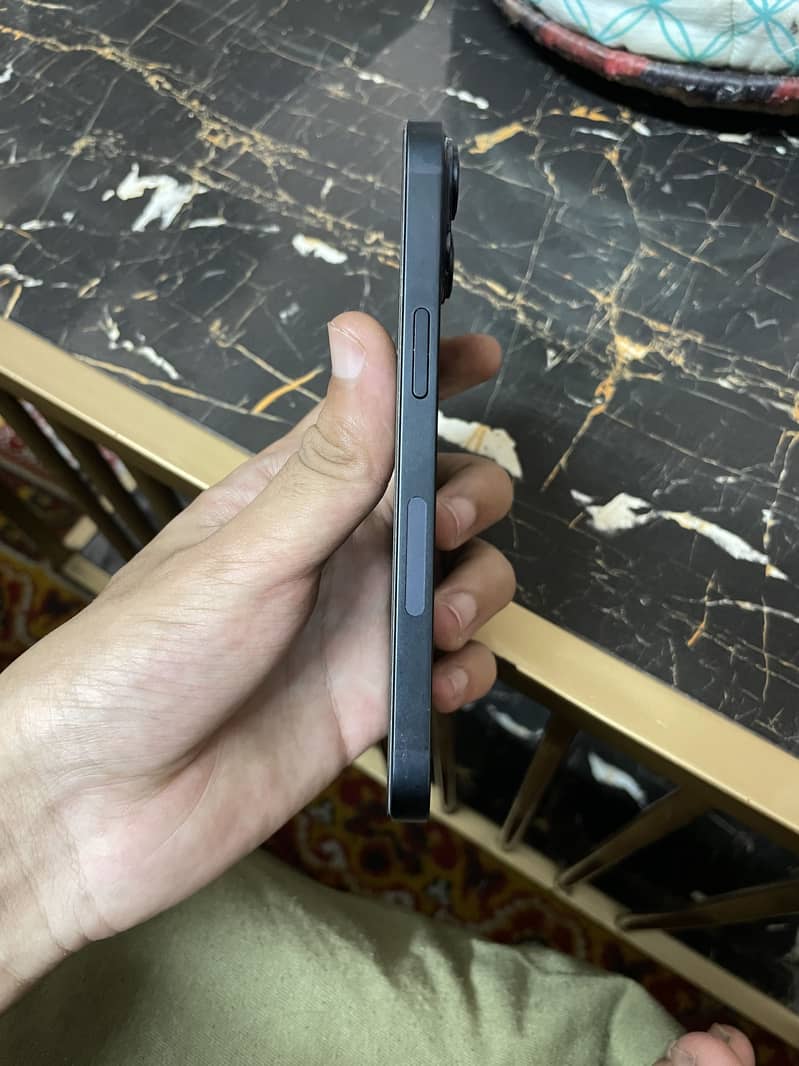 Apple iPhone 14 5