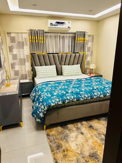 Short Term Stay Tow-Bed Furnished Apartment for Rent in Bahria Town Lahore