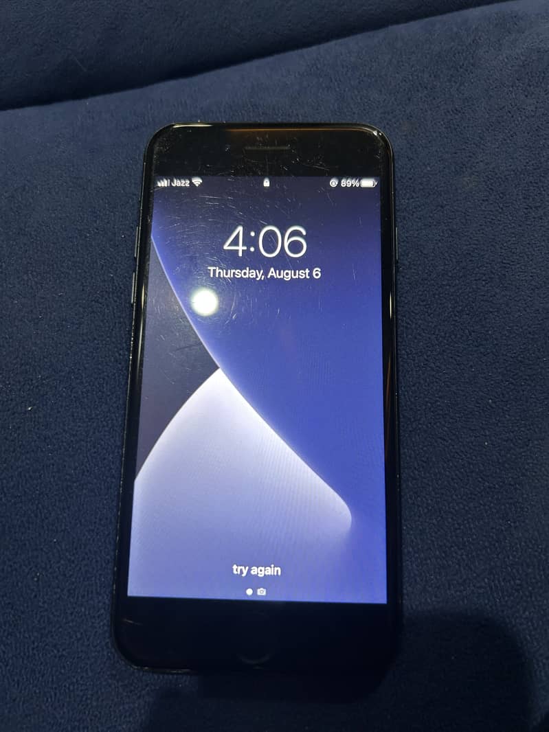 Apple iPhone 7 1