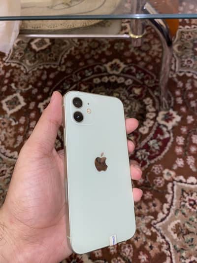 Apple iPhone 12