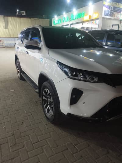 Toyota Fortuner Legender 2022