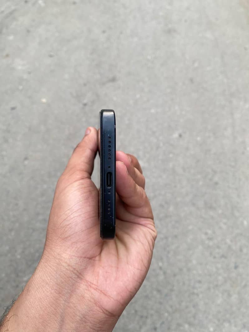 Apple iPhone 15 plus 2