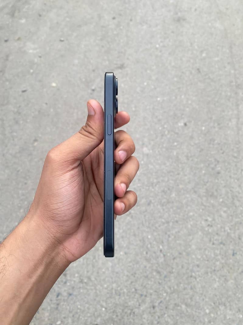 Apple iPhone 15 plus 7