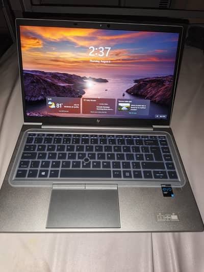 HP ELITEBOOK i7 EVO G8 11 GENERATION