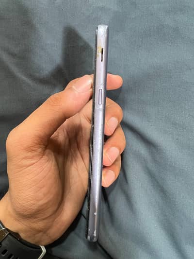 Samsung Mobile J6