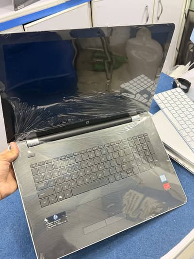 HP 17 (Core i7 7th Generation) (16/256/4gb Amd Graphics Card)
