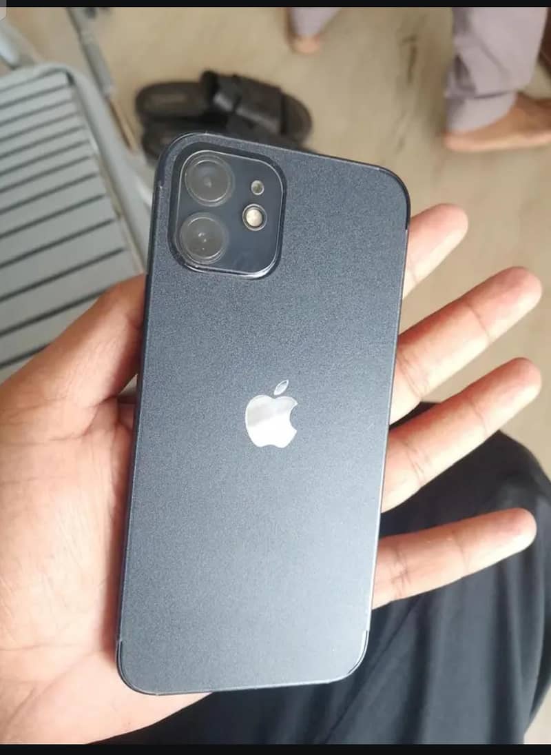 Apple iPhone 12 2