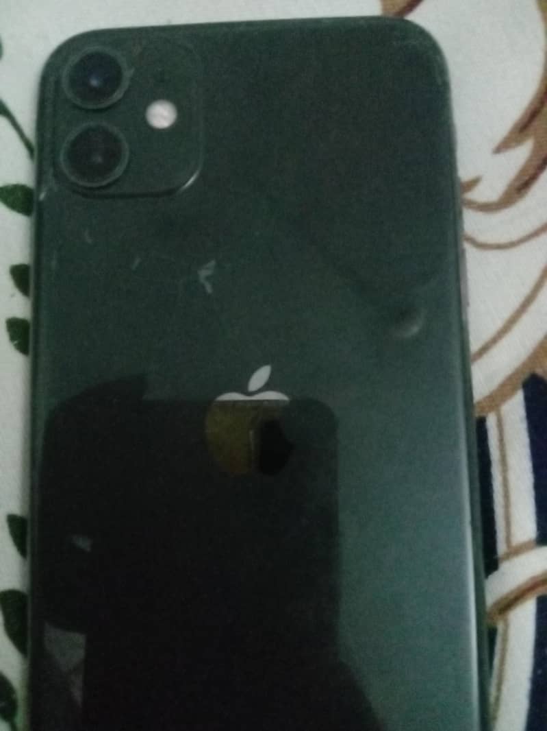 Apple iPhone 11 0