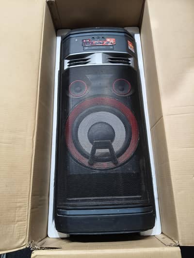 LG Party Box for outdoor or indoor