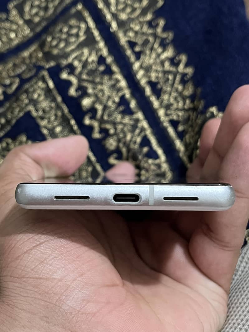 Google Pixel 7 3