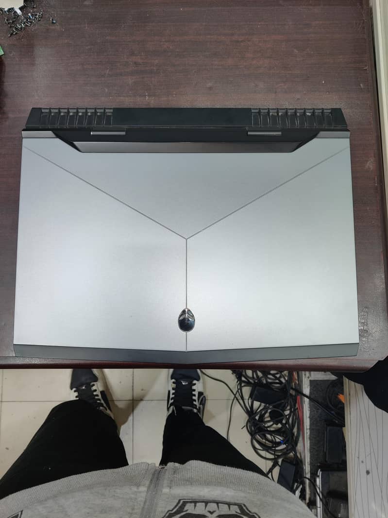 DELL ALIENWARE 17 R4 2