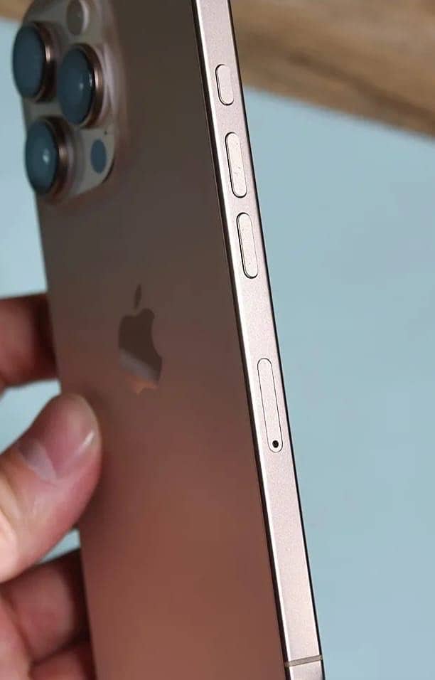 iPhone 16 pro 0