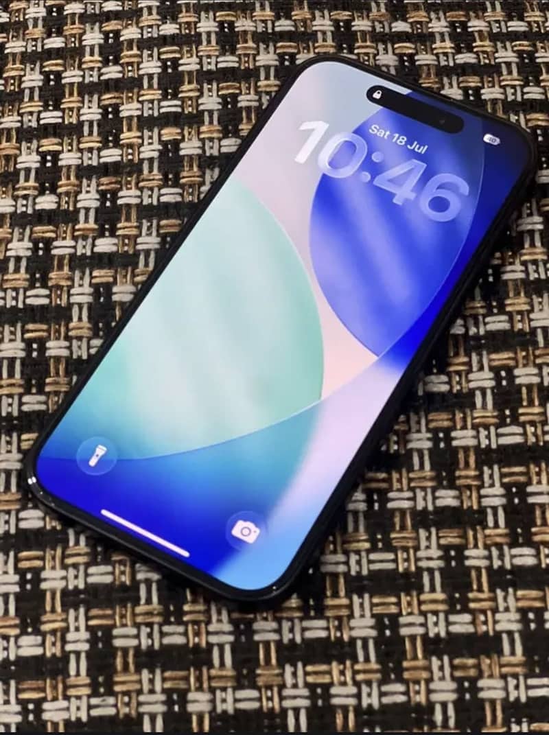 Apple iPhone 16 2