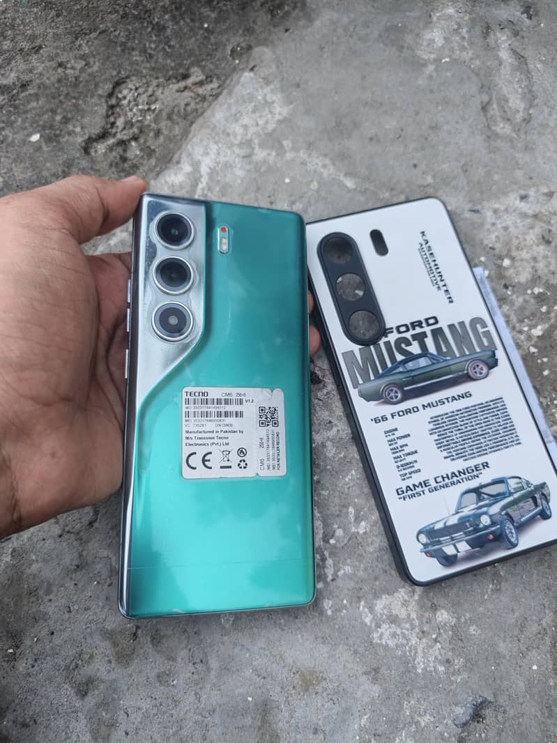 Tecno CAMON 40 Pro 0