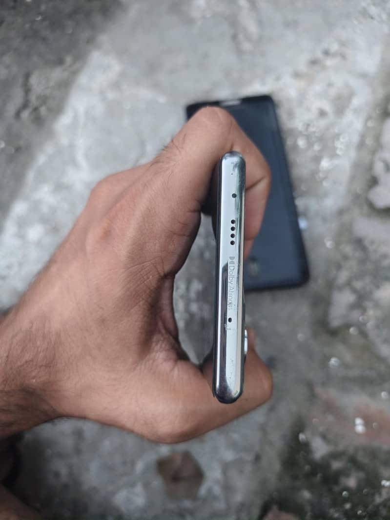 Tecno CAMON 40 Pro 2