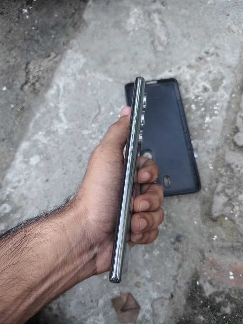 Tecno CAMON 40 Pro 7