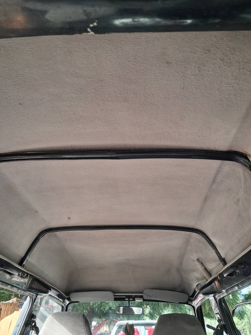 Suzuki Bolan 2012 3