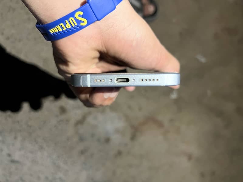 Apple iPhone 15 2